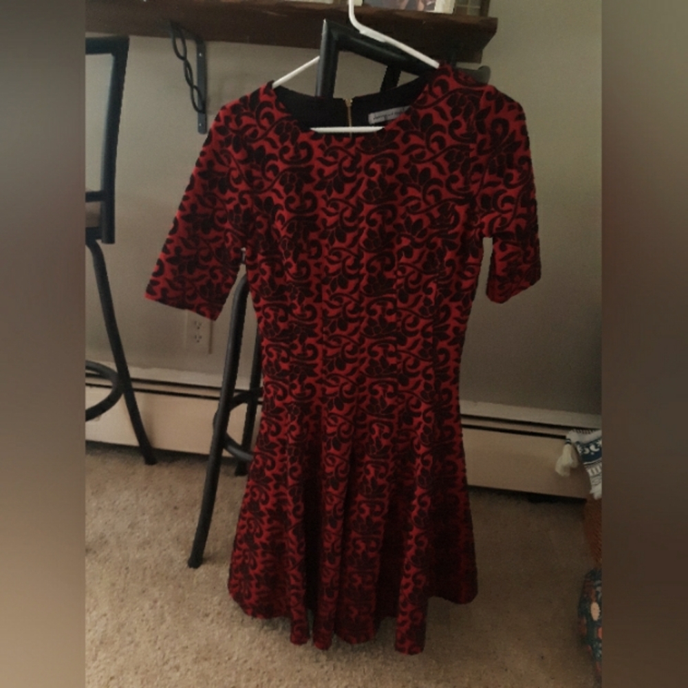 Women's Red and Black Dress Size 6